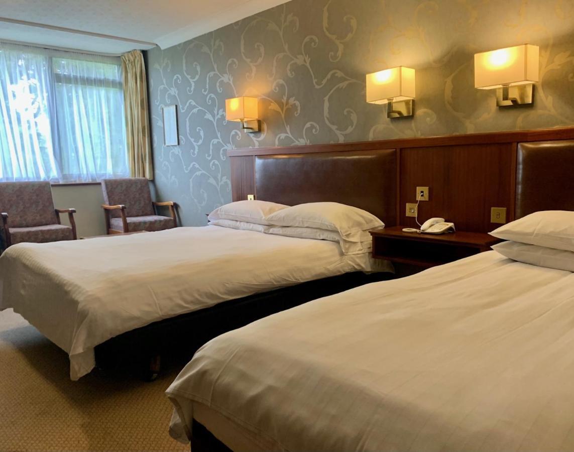 Littlebury Hotel Bicester Bagian luar foto