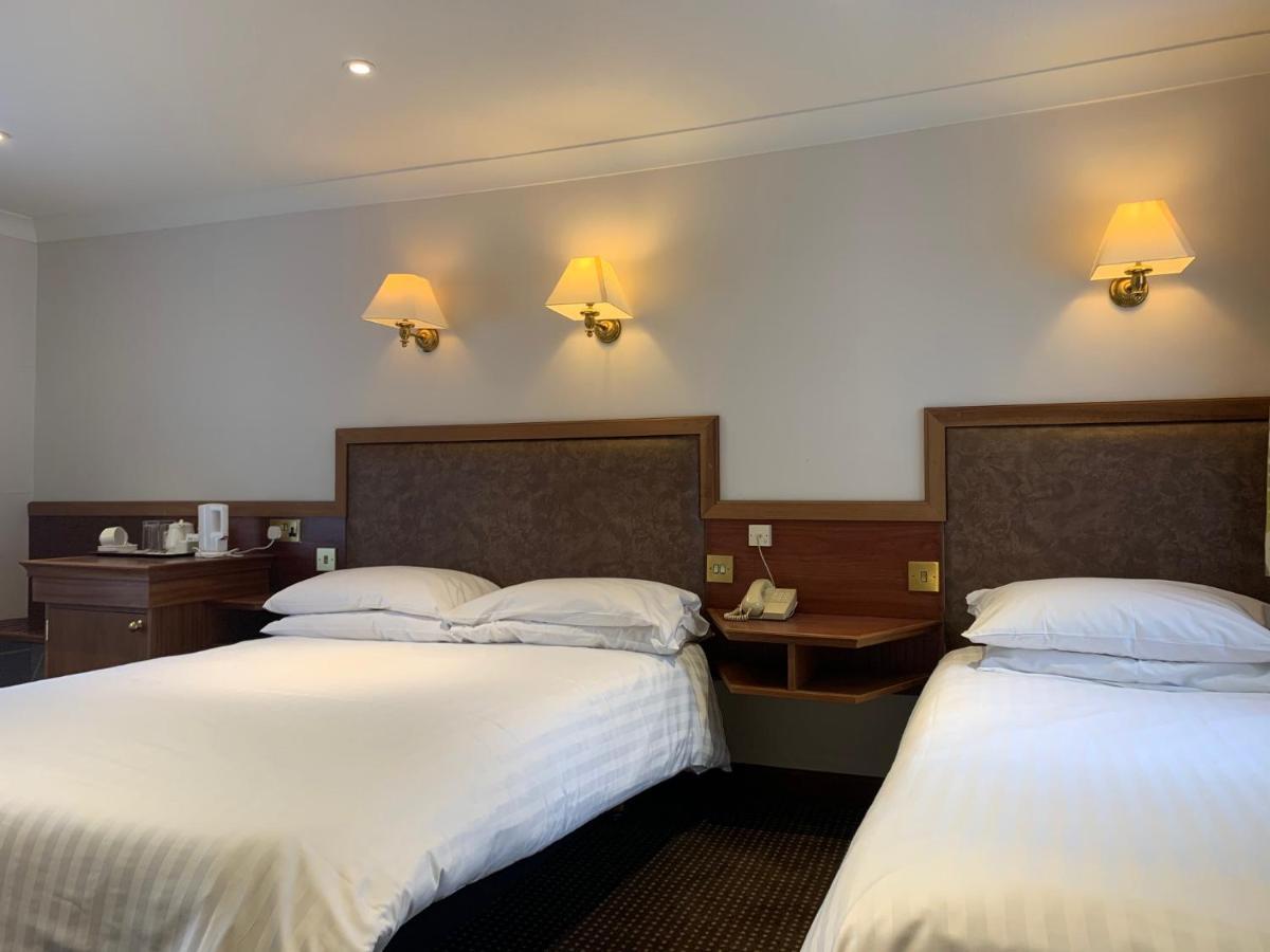 Littlebury Hotel Bicester Bagian luar foto